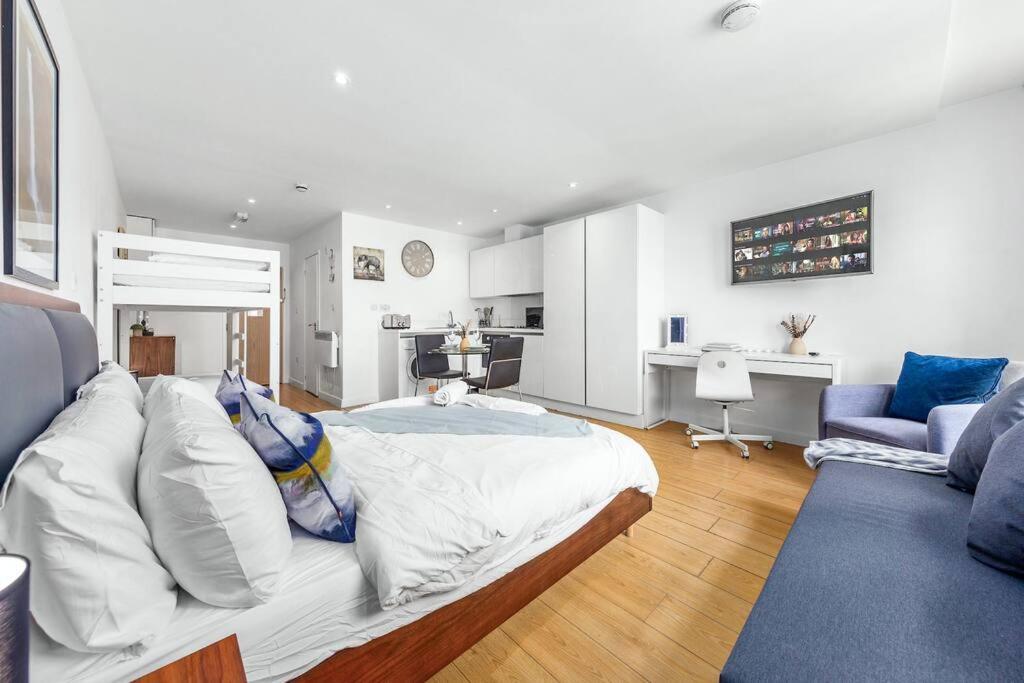 Spacious And Delightful Sleep 5 Piccadilly Vrc Лондон Екстериор снимка